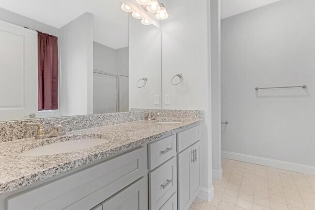 Building Photo - 2319 Davenport Ct