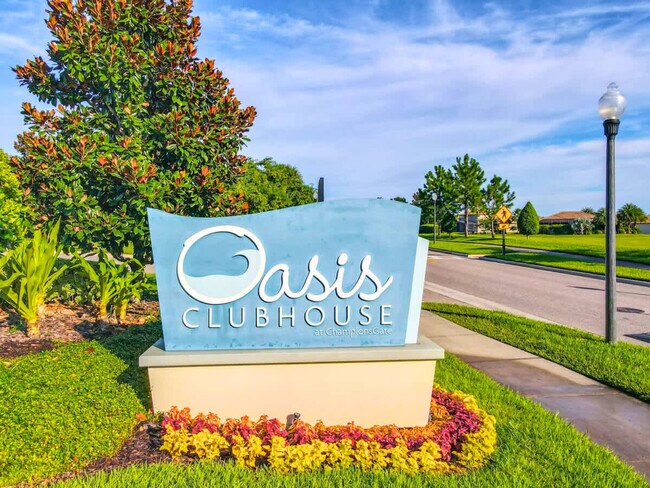 Building Photo - 1520 Oasis Club Blvd