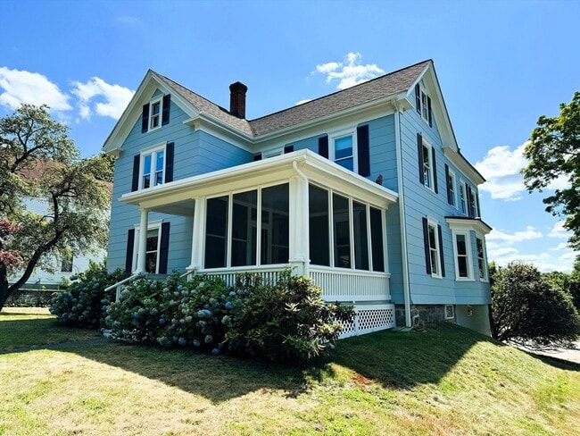 Primary Photo - 90 Maple Ave