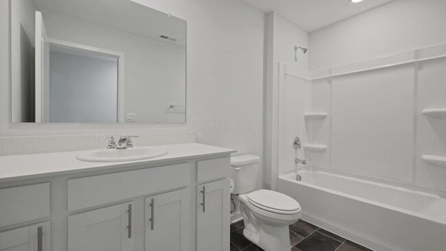 Building Photo - 858 Sunny Vale Dr