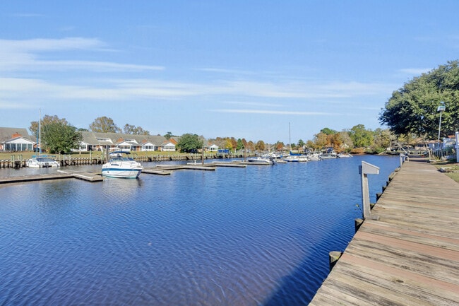 Building Photo - 18 Harbour Walk Townhouses