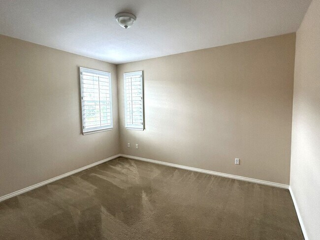 Building Photo - 3502 RAWLEY ST CORONA 92882 (5 BED / 3.5 B...