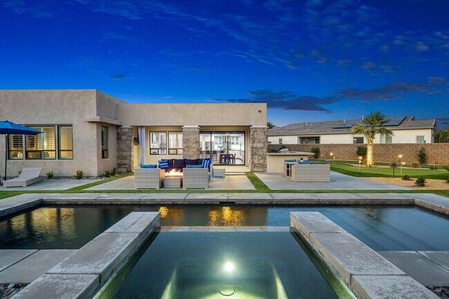 Building Photo - 74425 Zeppelin Dr