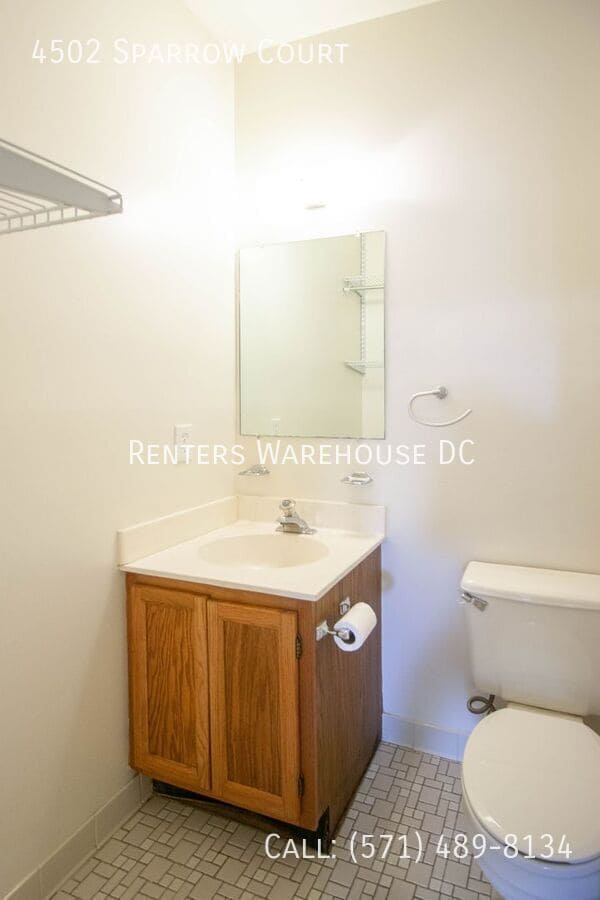 Building Photo - 4502 Sparrow Ct