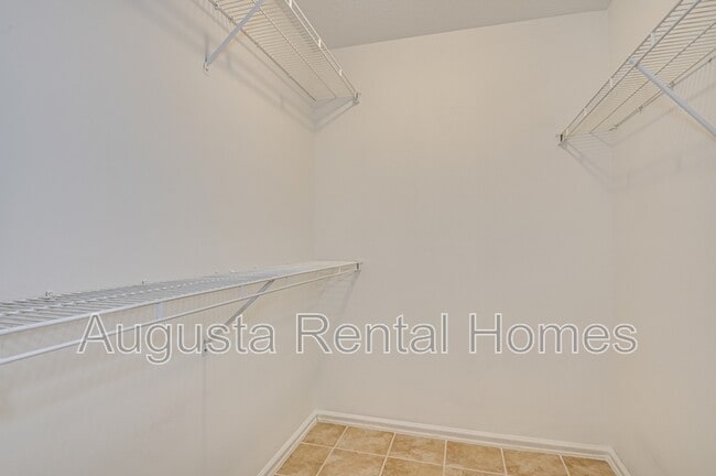 Building Photo - 4154 Hound Ct