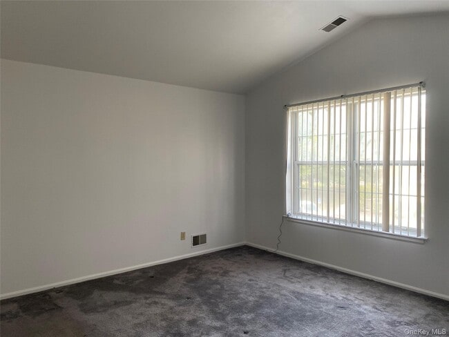 Building Photo - 50 Olde Wagon Rd