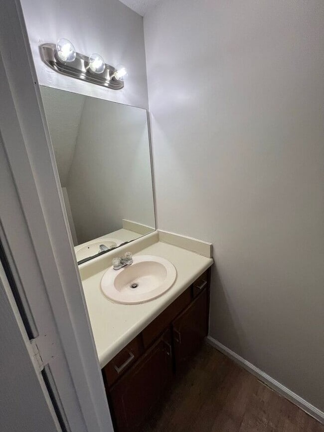 Building Photo - Lawrenceville 2 bedroom Townhome now ready!