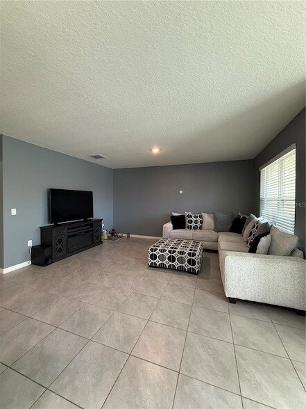 Building Photo - 33318 Hamilton Hl Ln