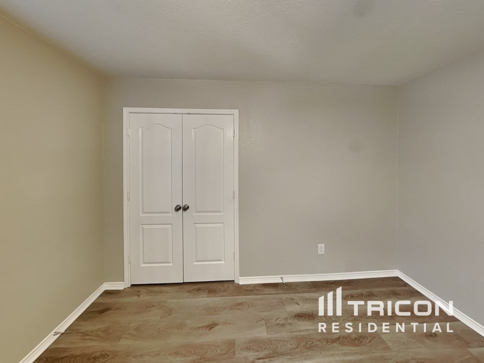 Building Photo - 736 Deloach Dr
