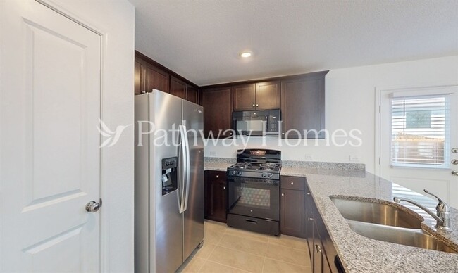 Building Photo - 8801 Red Fox Trl