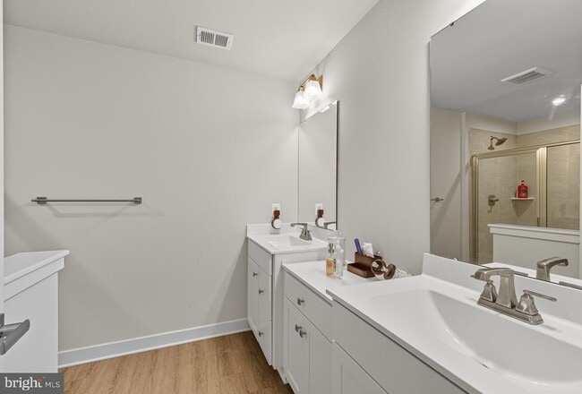 Building Photo - 5503 Billenca Ln