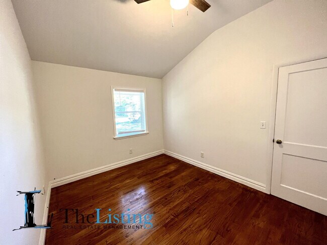 Building Photo - 5905 N Tampa St