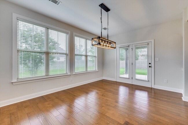 Building Photo - 226 Sandleton Way