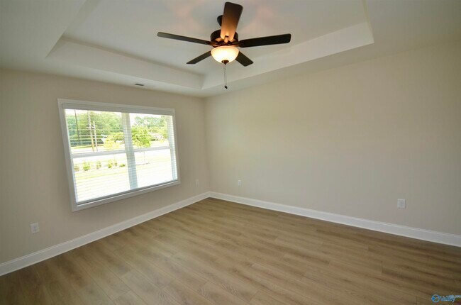 Building Photo - 3209 Chestnut Ct SE