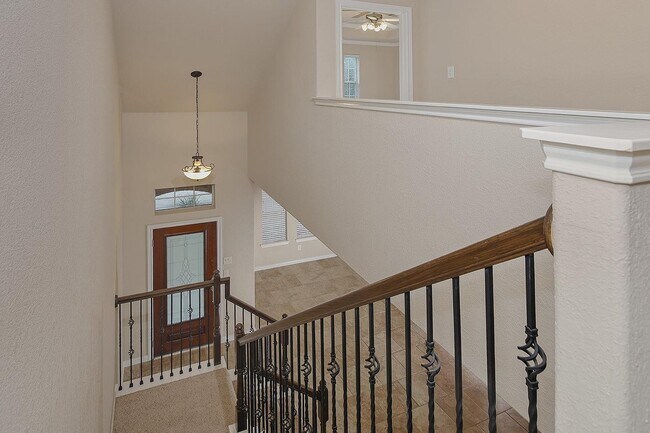 Building Photo - 63 Avenswood Pl