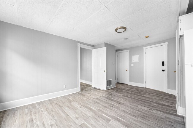Building Photo - 809 Nantasket Ave
