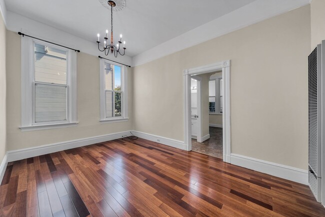 Building Photo - MISSION DISTRICT APARTMENT FOR RENT - $3,5...