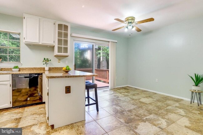Building Photo - 4546 Little River Run Dr