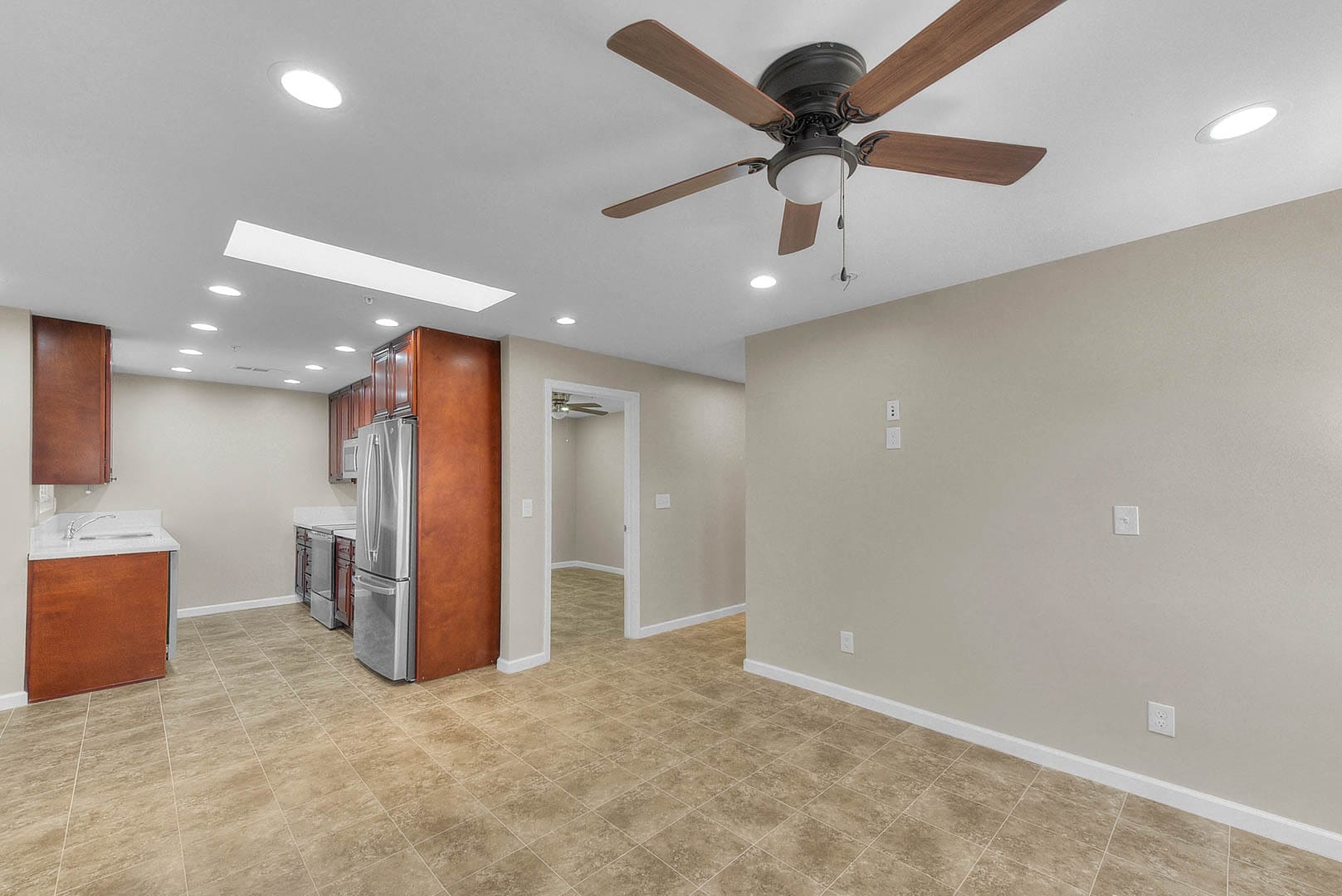 Building Photo - 24600 Cypress St