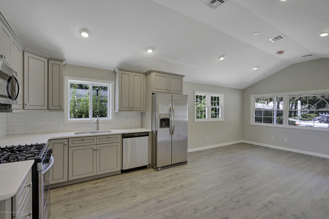 Building Photo - 2908 Alfaretta Pl