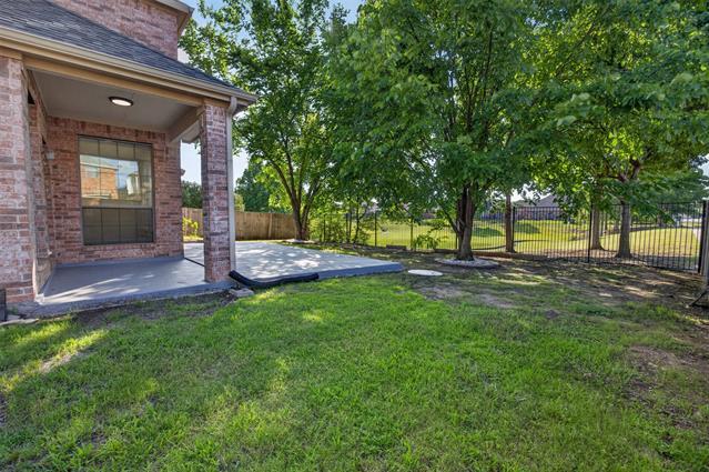 Building Photo - 2616 Cove Dr