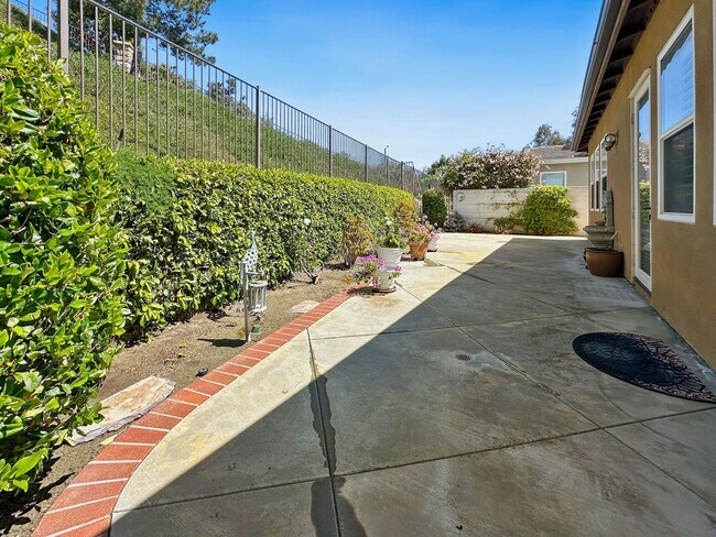 Building Photo - Charming 3-Bedroom Home in 55+ Talega Vill...