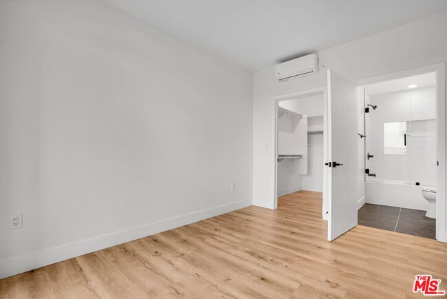 Building Photo - 5657 Virginia Ave