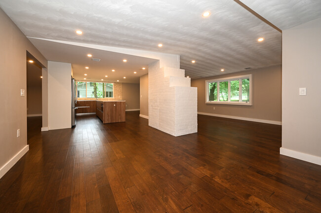 Primary Photo - 61 Gregory Rd
