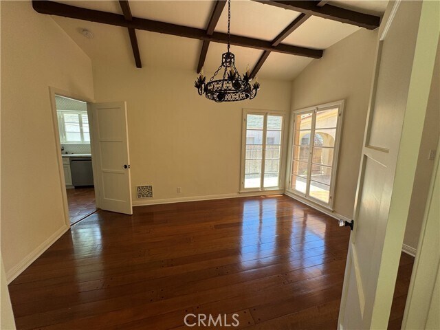 Building Photo - 144 S La Peer Dr