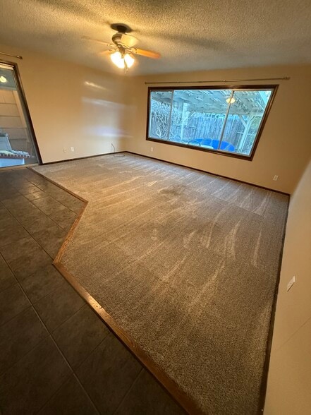 Building Photo - 431 N 5th St