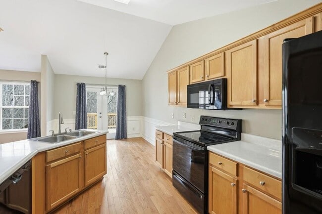 Building Photo - 5055 Blue Goose Ct