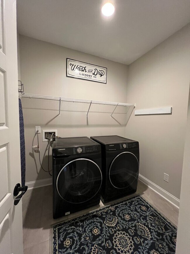 Building Photo - Available July 1, 2026!