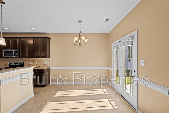 Building Photo - 1814 Castle Gate Ct