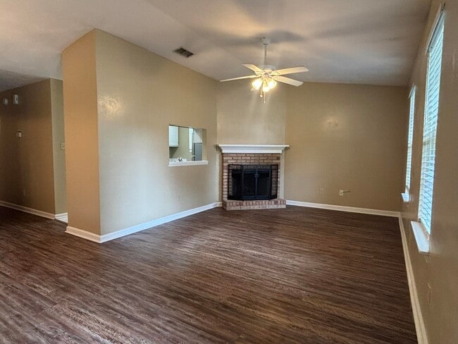 Building Photo - 447 Richview Park Cir W