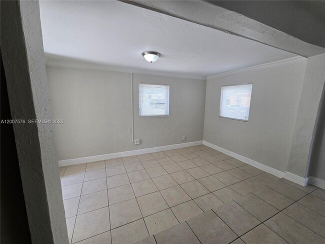 Building Photo - 2348 NW 15th St