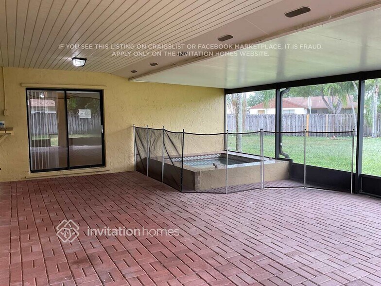 Building Photo - 11709 SW 50th Ct