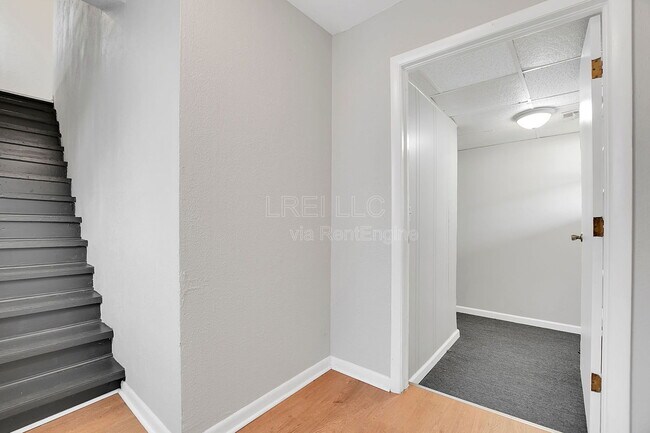 Building Photo - 3420 W Muhammad Ali Blvd