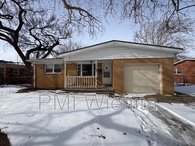 Building Photo - 3439 S Walnut St