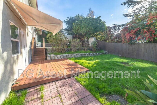 Building Photo - 961 Barkley Ct