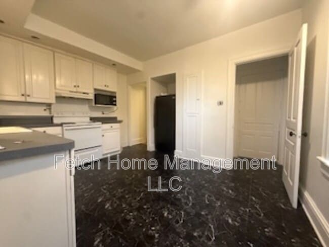 Building Photo - 436 Linden Ave
