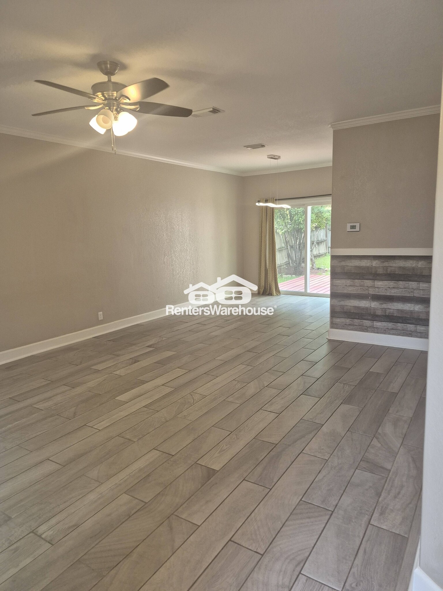 Building Photo - 9323 Bowen Dr