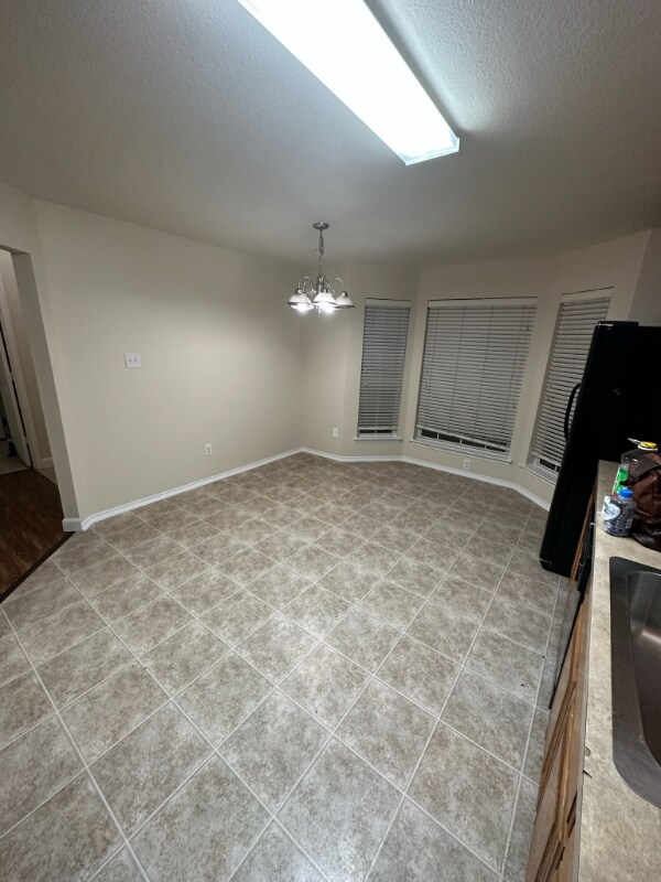 Building Photo - 1324 Sierra Blanca Dr