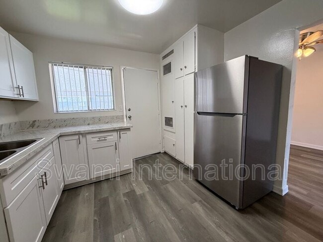 Building Photo - 13614 Doty Ave