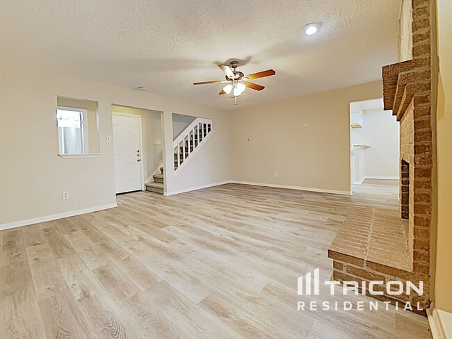 Building Photo - 16815 Shrub Oak Dr