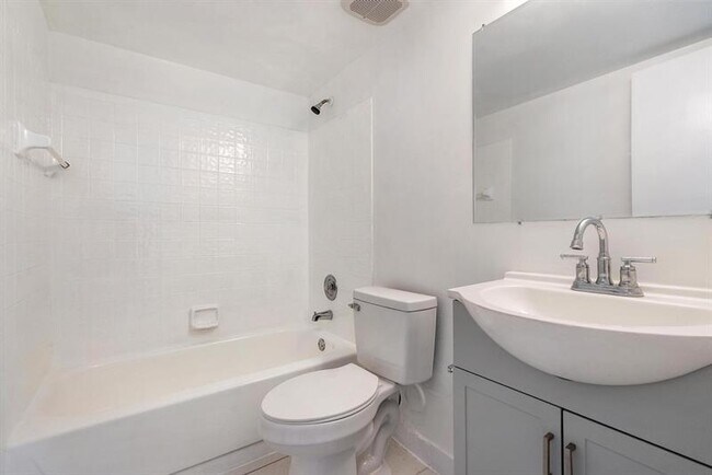 Building Photo - 11583 NW 42nd St