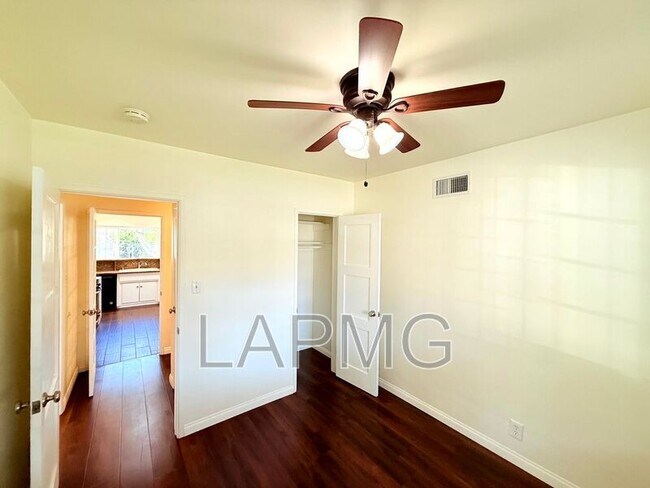 Building Photo - 17535-17537 Baltar Street