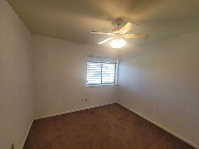 Building Photo - 7523 Beaudelaire Cir