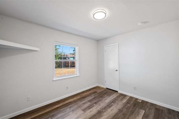 Building Photo - 2215 Overbrook Dr