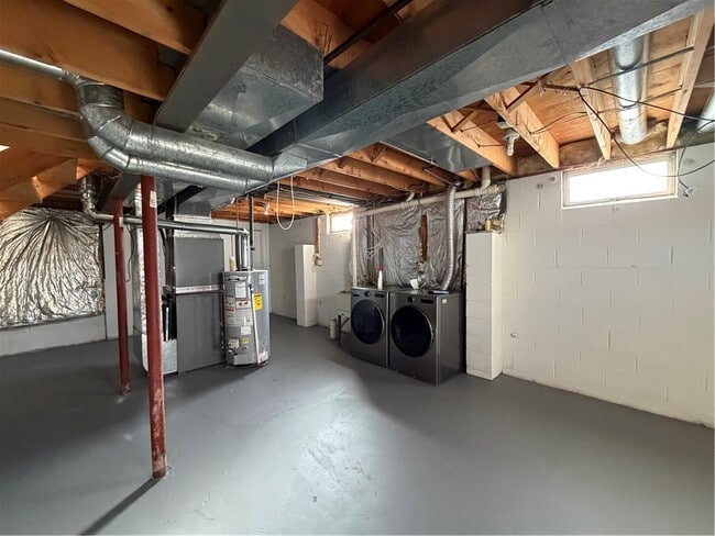 Building Photo - 598 Bram Hall Dr