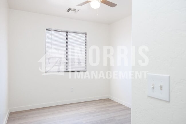 Building Photo - Perfect Duplex in Arizona City